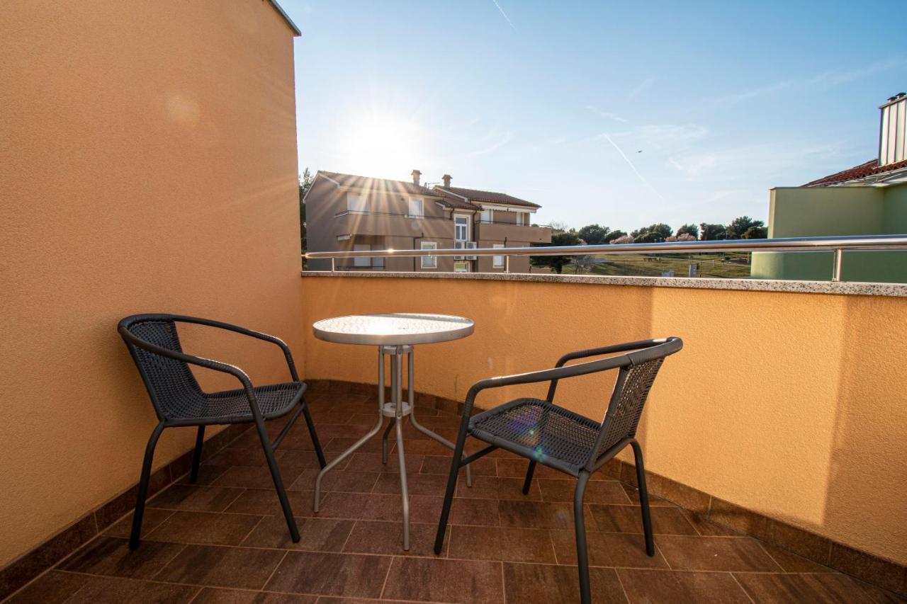 Lotusapart Premantura Exterior photo